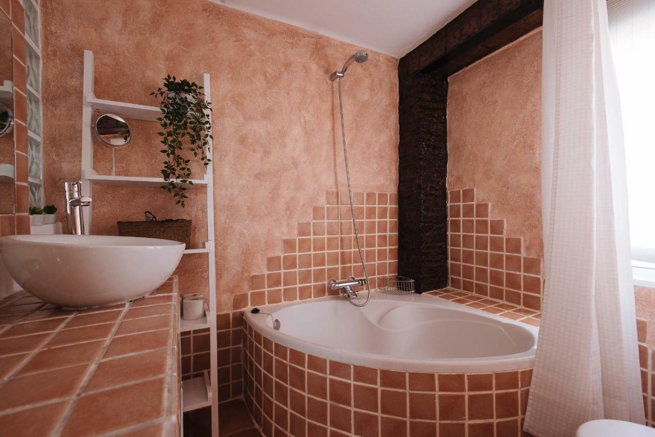 Cozy Attic With Terrace- 1Bd 1Bth- San Vicente Apartment Sevilla Exterior foto